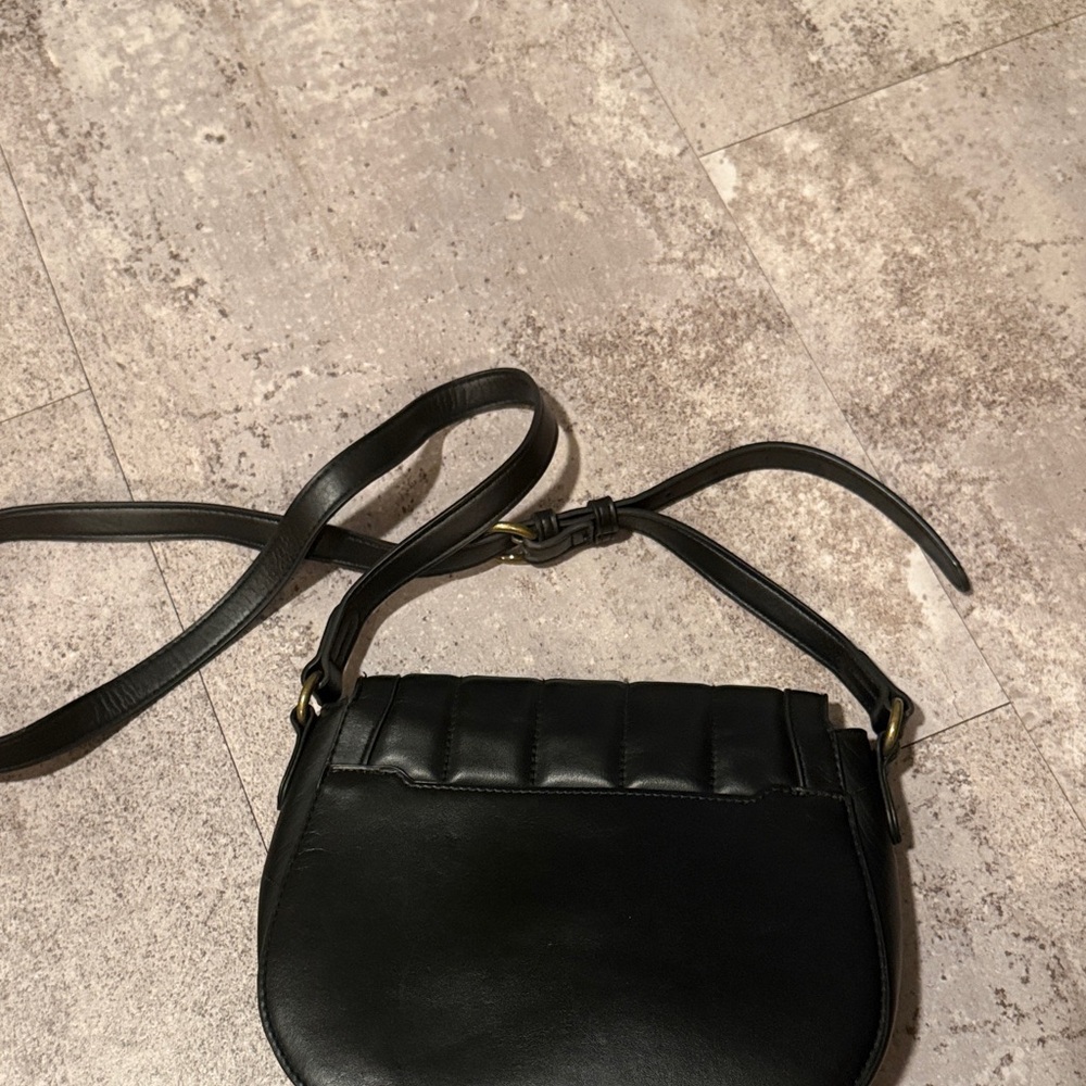 Universal Thread Black Quilted Shoulder Bag - image 6